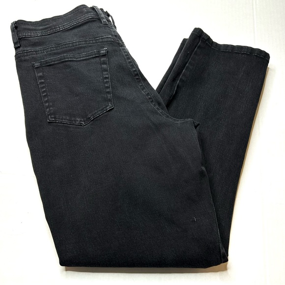 Gloria Vanderbilt Vintage 14 Short Faded Black Pant - Picture 6 of 15